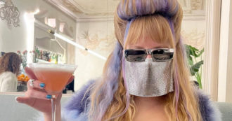 Copertina di Myss Keta: “Sono sempre mascherata, la mia faccia la conoscono solo mia madre e l’ostetrica”