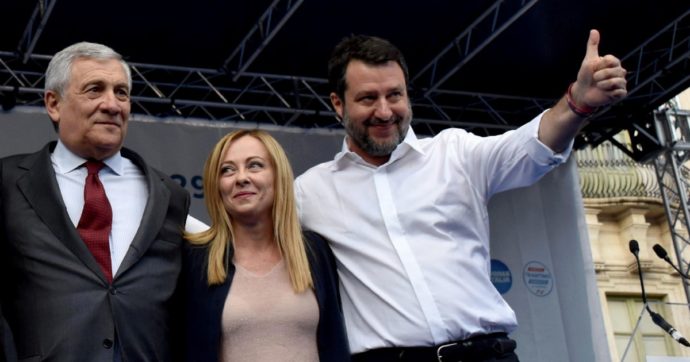 Copertina di Meloni avverte Salvini: “L’autonomia non vince”