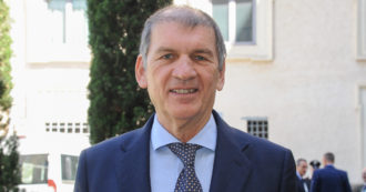 Copertina di Marco Vincenzi, l’ex presidente del Consiglio regionale del Lazio (trombato alle elezioni) consulente di Gualtieri a 60mila euro l’anno
