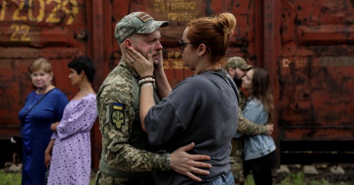 Ucraina, le giornate a Donetsk col terrore dei razzi dalla collina di Avdiivka