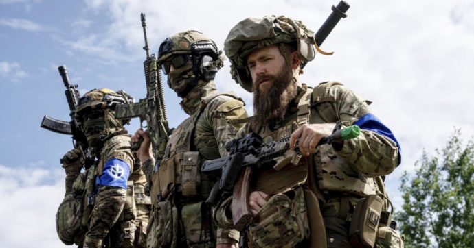 Copertina di Anche la Nato come Berlino e Londra: Kiev ha diritto ad attaccare il territorio russo. La Difesa di Mosca: “Sventata invasione ucraina”
