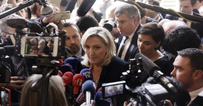 “Il partito di Marine Le Pen è stato la cinghia di trasmissione del potere russo in Francia”