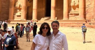 Copertina di Anche Matteo Renzi e la moglie al royal wedding in Giordania: “Fuga di qualche ora nella bellezza di Petra” – LA FOTO