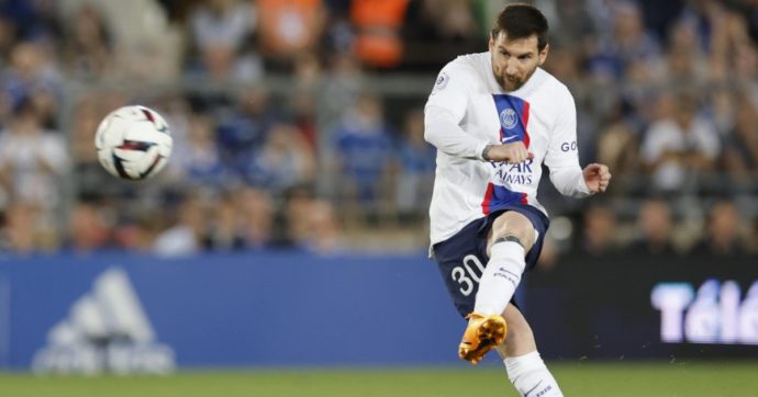 Messi addio al Paris Saint-Germain, l’annuncio del club: “Grazie Leo”
