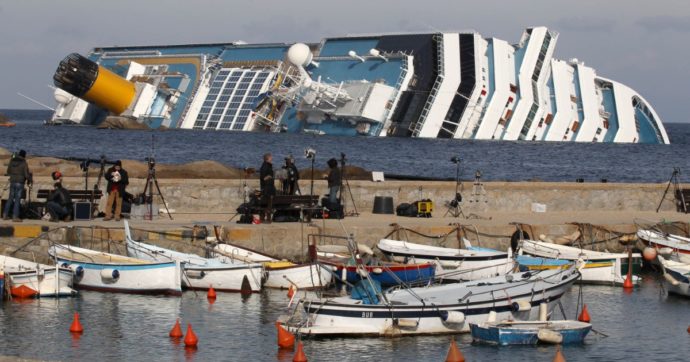All’isola del Giglio tornano le navi da crociera per la prima volta dal disastro della Concordia