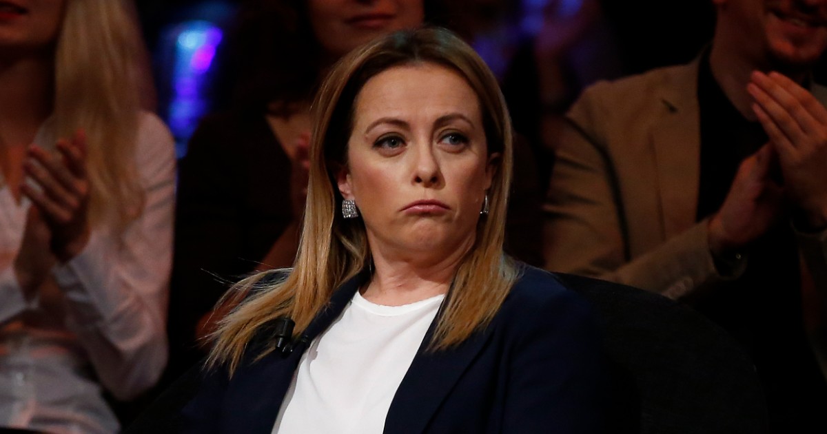 Pnrr, la difesa di Meloni sulla Corte dei Conti esautorata dai controlli: “Proroga delle norme di Draghi. Non c’è nessun bavaglio” Pnrr, la difesa di Meloni sulla Corte dei Conti esautorata dai controlli: “Proroga delle norme di Draghi. Non c’è nessun bavaglio”