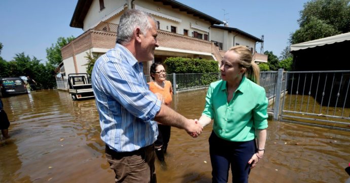 Alluvione, il bluff di Meloni: solo 1,6 mld su 2,2 promessi