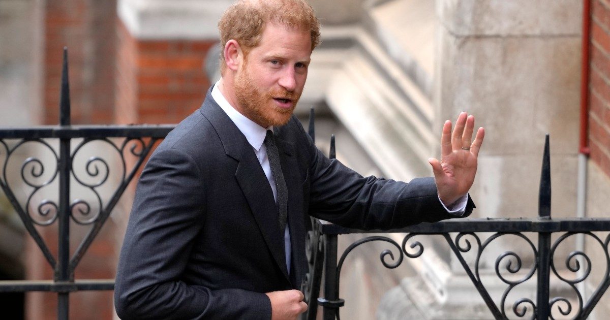 Il principe Harry è atteso all’Alta Corte di Londra ma non si presenta: “Ha fatto tardi per festeggiare il compleanno della figlia”