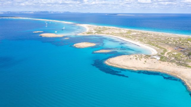 Guida al mare più bello 2023: 21 le località italiane premiate da Legambiente e Touring Club. Prima la Sardegna con Baunei