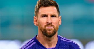Copertina di Disavventura per Lionel Messi: il campione del mondo argentino fermato dalla polizia in aeroporto a Pechino