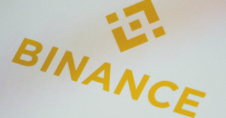 Copertina di La divisione Usa di Binance, tagliata fuori dal sistema bancario dopo le accuse Sec, sospende le transazioni in dollari