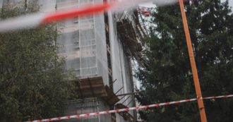 Copertina di Operaio muore cadendo da un’impalcatura nel Riminese: sequestrato il cantiere