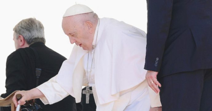 Francesco, domenica senza Angelus: “Recita in privato”