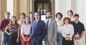 Copertina di “Così noi ragazzi di Strassera mettemmo alla sbarra Videla”