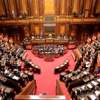 Copertina di Vitalizi, la restaurazione: il Fatto di domani 8 luglio