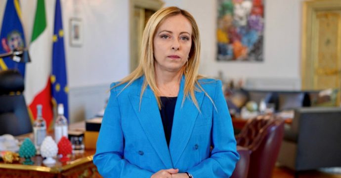 Morte Berlusconi. Meloni e il piano azzurro: FI diventi satellite di FdI