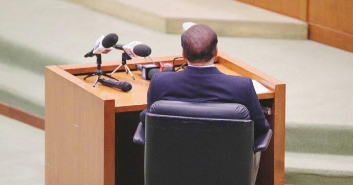 Avvocati all’attacco: “B. perseguitato”. I pm: “Usano i morti per fare guerra”