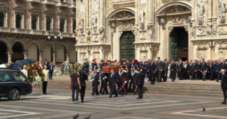 Copertina di L’arcivescovo Delpini “cita Vasco Rossi” durante il funerale di Silvio Berlusconi: “Vivere… e continuare a sorridere”