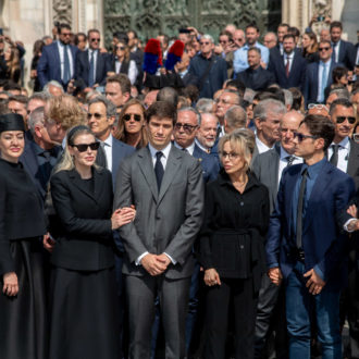 Copertina di L’eredità di B. e l’ultima legge ad personam: il Fatto di domani 15 giugno