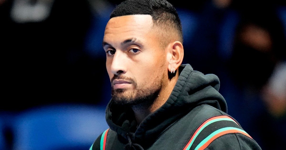 Kyrgios fermato da un problema muscolare: in dubbio la sua presenza all’Australian Open. Cosa sappiamo