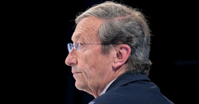 Gianfranco Fini: “Lo stop delle Camere per Silvio? Volontà politica di indebolirle”