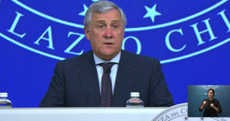 Copertina di Tajani apre la conferenza stampa dopo il Cdm e dedica a Berlusconi la riforma della giustizia: “Fosse qui sarebbe orgoglioso”