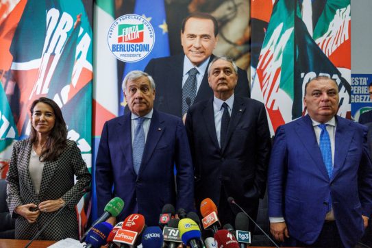 Ufficiale: sarà Tajani il traghettatore di FI. Marina B. sorveglierà