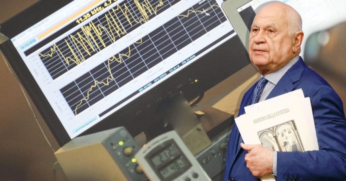 Giustizia, Nordio pronto alla nuova stretta: tagliare trojan e intercettazioni