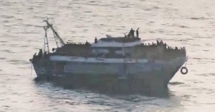 Naufragio in Grecia, Bbc: “Barca ferma 7 ore prima di affondare”