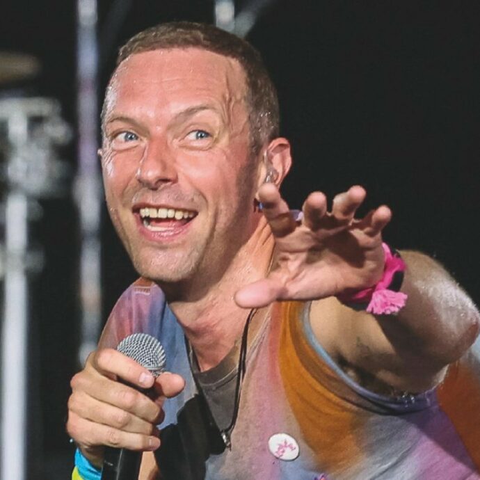 I Coldplay fermati dallo sciopero della metropolitana rimandano due concerti: “Senza un servizio impossibile portare 82mila persone e tornare a casa sani e salvi”