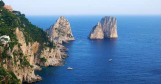 Copertina di L’estate di Capri all’insegna del lusso: piccolo viaggio nel mondo della riccanza