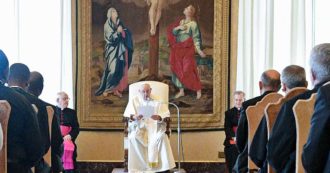 Copertina di Papa Francesco: “Sono ancora sotto effetto dell’anestesia, il respiro non è buono”