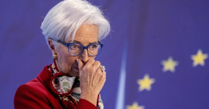 FT: l’indice PMI anticipa una potenziale recessione nell’eurozona