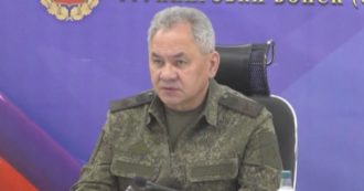 Copertina di Shoigu visita le truppe in Ucraina e compare in tv. È la prima volta dalla ribellione del gruppo Wagner, poi rientrata