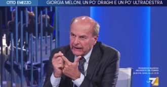 Copertina di Emilia Romagna, Bersani a La7: “Non vorrei essere nei panni di Figliuolo con la sua penna in testa. Ho fiducia in lui ma non nel governo”