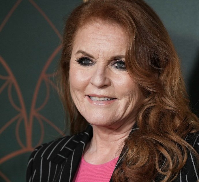 Sarah Ferguson rivela: “Sono stata operata d’urgenza per un cancro al seno, non l’avrei mai scoperto se mia sorella non avesse insistito”