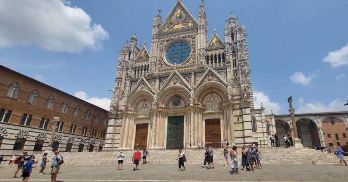 Copertina di Siena, scossa 3,7 gradi. Danni intonaco Duomo