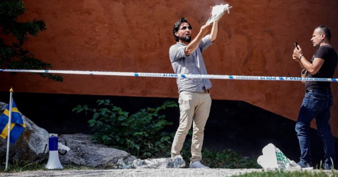 Il rogo del Corano fa litigare Svezia e Turchia. Ankara non vuole Stoccolma dentro la Nato