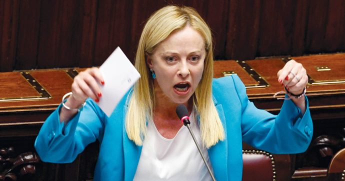 Mes, dossier, Santanchè e staff: Giorgia Meloni sull’orlo di una  crisi di nervi