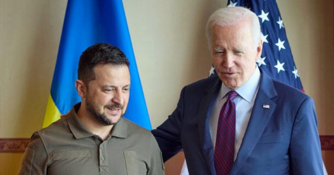 Ucraina: resistenza? No, “regime change”. Il totem Zelensky si sbriciola in tv