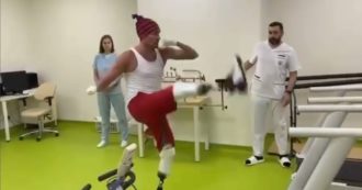 Copertina di La leggenda del pattinaggio Roman Kostomarov dopo l’amputazione degli arti si allena con le protesi: “Ho voglia di correre e saltare”