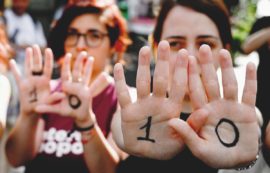 Copertina di “Il salario minimo piace al 70% degli italiani: favorevole anche la maggioranza degli elettori del governo Meloni”: il sondaggio