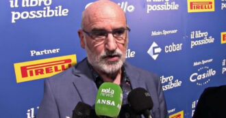 Copertina di Lo scrittore Aramburu: “Mi preoccupano i nuovi nazionalismi, i Paesi si chiudono in se stessi e non vogliono contaminazioni esterne”