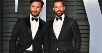Copertina di Ricky Martin torna single: dopo 6 anni di matrimonio arriva il divorzio dal 38enne Jwan Yosef