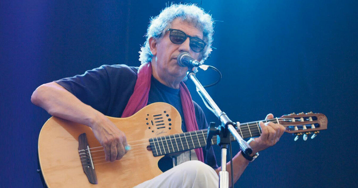 Eugenio Bennato a FQMagazine: “Naturale parlare con la musica anche di Mediterraneo e mettere in positivo la presenza degli extracomunitari e del loro patrimonio culturale”