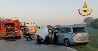 Copertina di Scontro frontale fra automobili a Jesolo: morti due ventenni, un terzo gravemente ferito