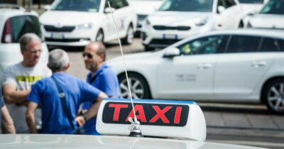 Copertina di Ubriaco fermato dai Carabinieri, la mamma chiama un taxi per raggiungere il figlio, ma anche il conducente viene trovato positivo all’alcoltest