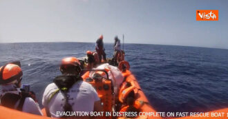 Copertina di La video-denuncia di Sos Méditerranée: “Spari dalla guardia costiera libica verso il nostro gommone di salvataggio”