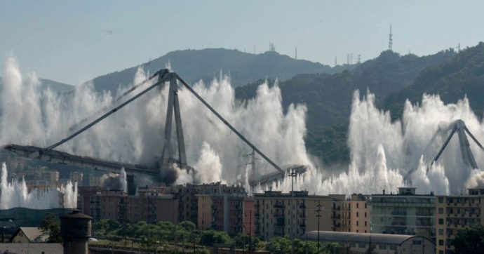 ‘Il crollo’, l’inchiesta di Marco Grasso sul ponte Morandi tra cinismo e opportunismo aziendale