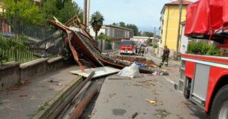 Copertina di Violento temporale nel Varesotto: tetti scoperchiati, vetrine divelte e alberi spezzati a Tradate (video)